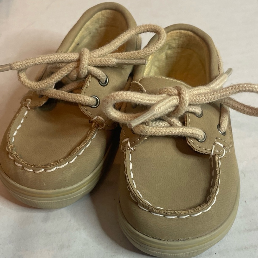 Sperry baby Intrepid Crib Boat Shoe, Linen/Oat, 1 Infant US Tan Top Sider Girls